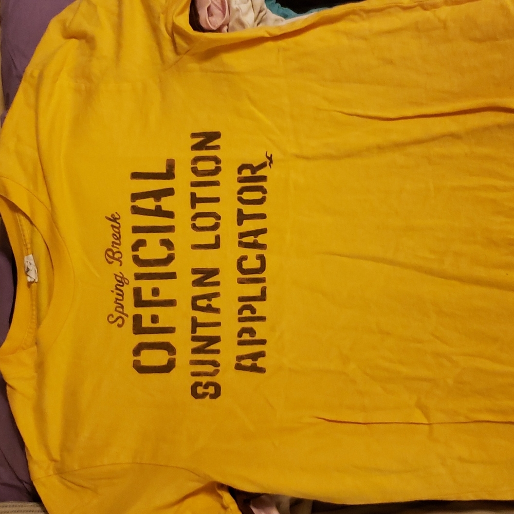 Hollister Tshirt